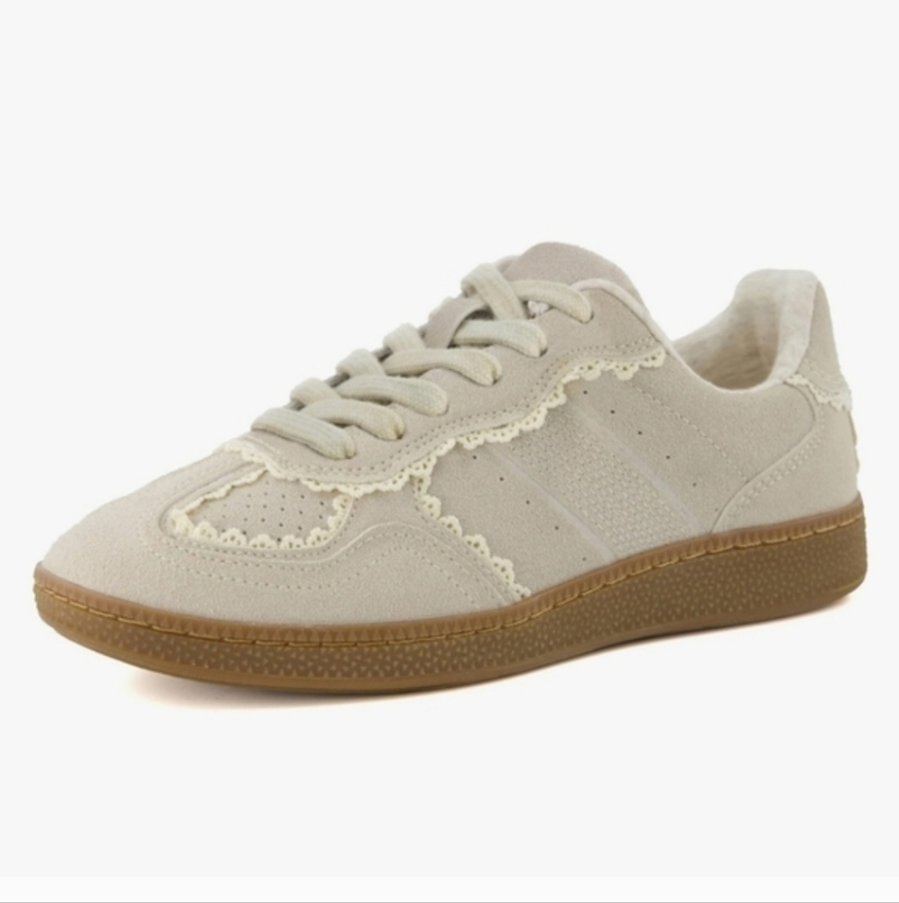 CUSHIONAIRE Belinda Women's Lace Detail Casual Sneakers